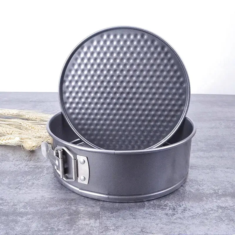 Moule à Gâteau, Moule à Manqué Rond Acier au Carbone 18CM de Diamètre Moule à Gâteau, Moule à Manqué Rond Acier au Carbone 18CM de Diamètre